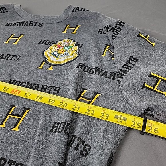 Harry Potter Hogwarts Sweatshirt XL Universal Studios Wizarding World - Picture 3 of 7